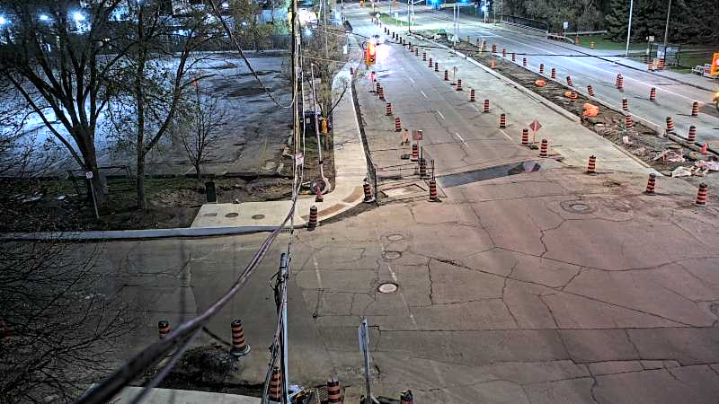 Traffic camera image at 2025-05-09 06:51:13