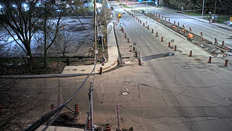 Traffic camera image at 2025-05-09 07:36:42