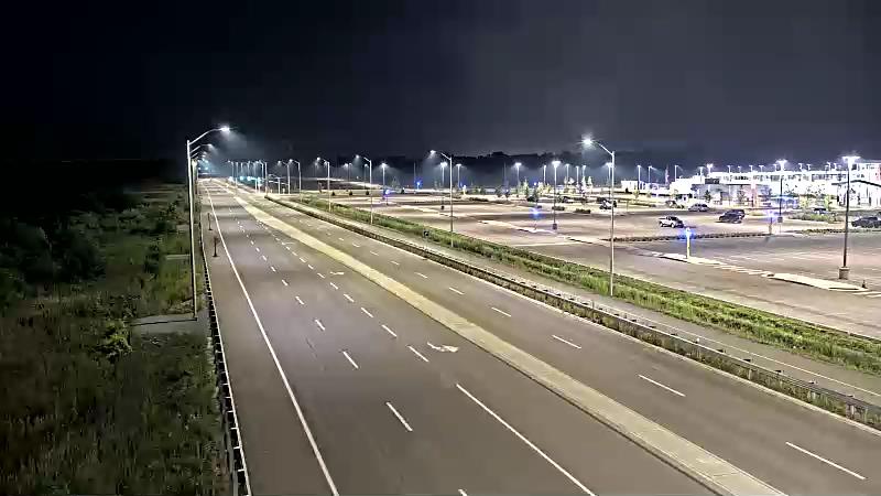 Traffic camera image at 2025-08-04 01:21:17