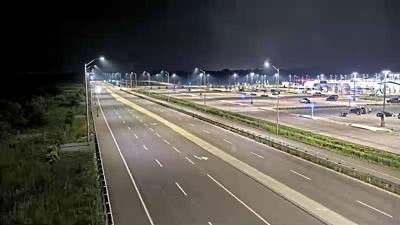 Traffic camera image at 2025-08-04 01:56:25