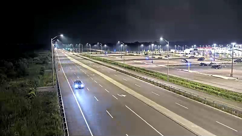 Traffic camera image at 2025-08-04 02:11:22