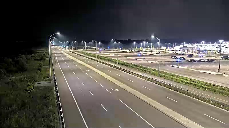 Traffic camera image at 2025-08-04 02:21:20