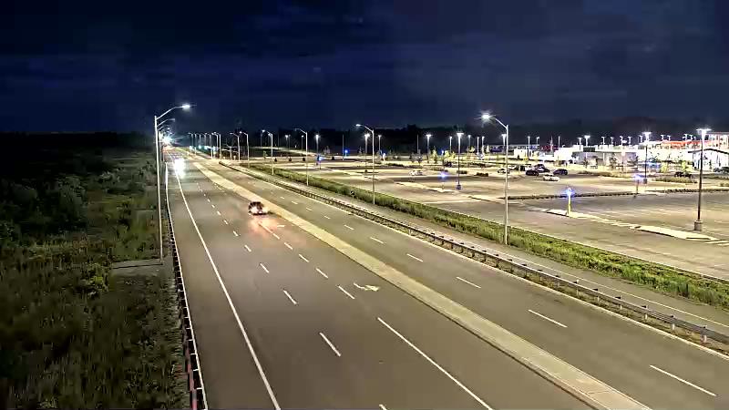 Traffic camera image at 2025-08-25 00:36:23