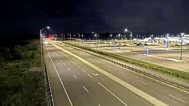 Traffic camera image at 2025-08-25 00:41:27