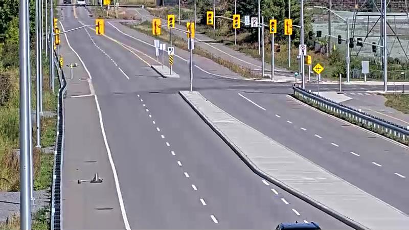 Traffic camera image at 2025-09-14 18:11:33