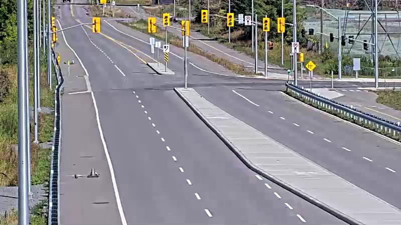 Traffic camera image at 2025-09-14 18:16:33