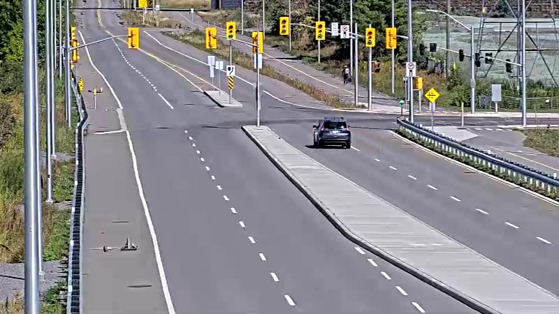 Traffic camera image at 2025-09-14 18:26:32