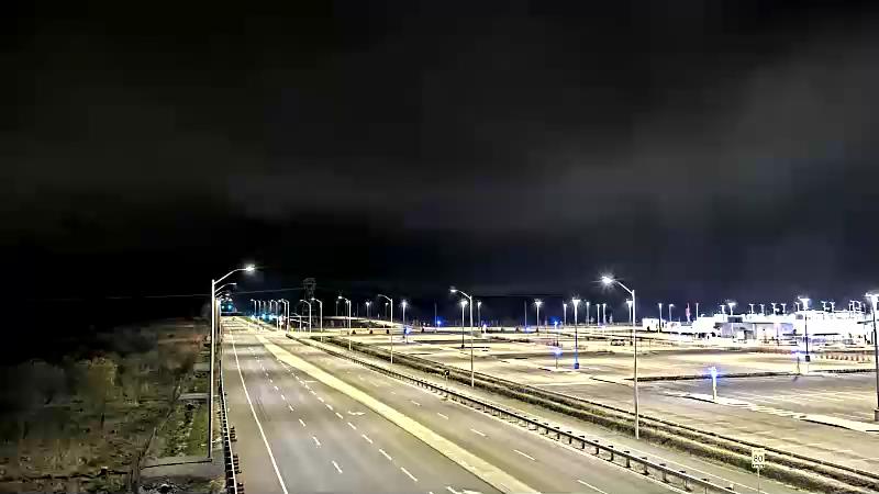 Traffic camera image at 2025-05-09 07:41:15