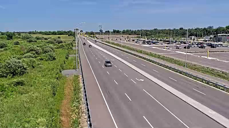 Traffic camera image at 2025-06-30 18:41:36