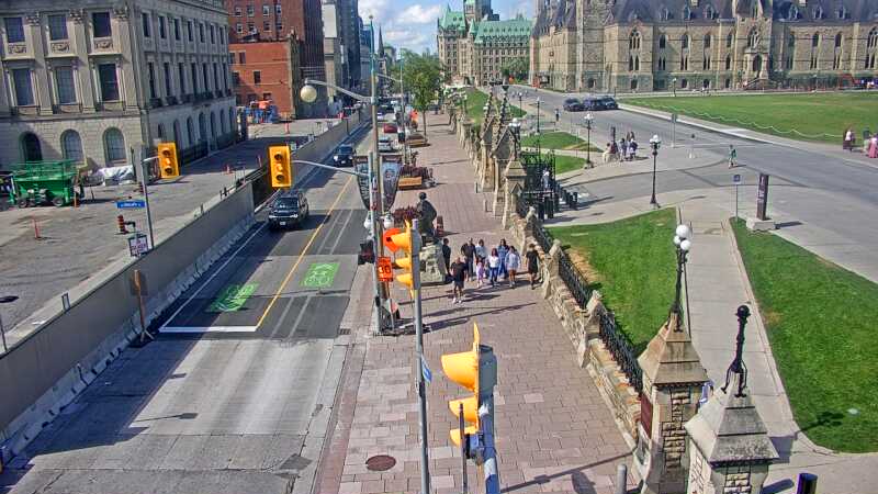 Traffic camera image at 2025-08-24 14:51:22