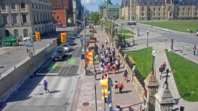 Traffic camera image at 2025-08-24 14:56:28