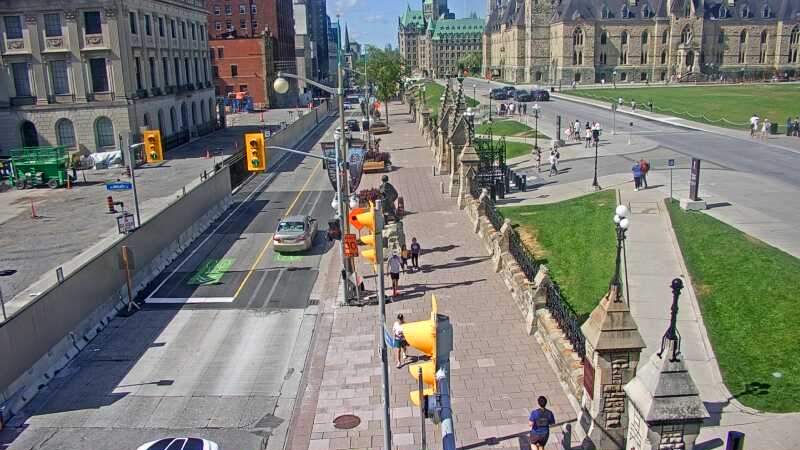 Traffic camera image at 2025-08-24 15:01:38