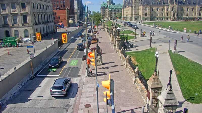 Traffic camera image at 2025-08-24 15:06:28