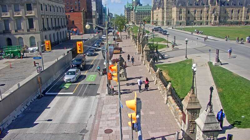 Traffic camera image at 2025-08-24 15:11:25