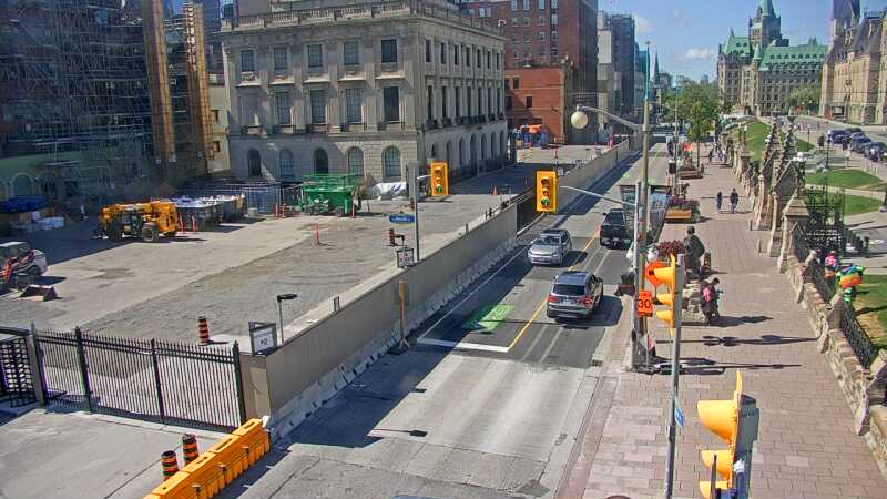 Traffic camera image at 2025-08-24 15:16:32