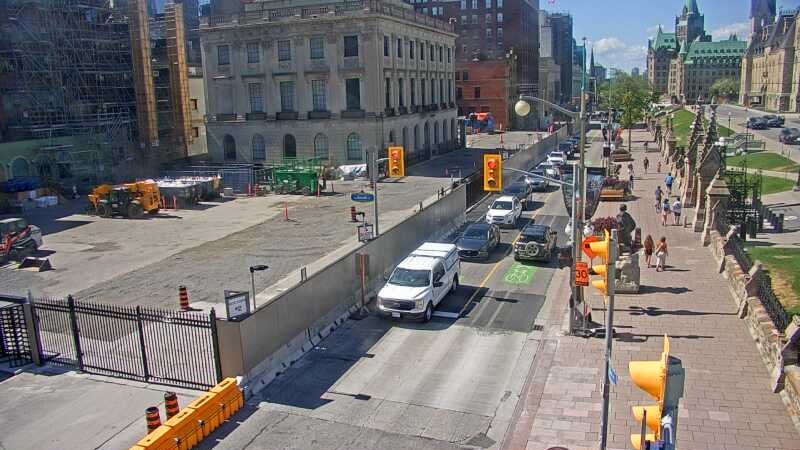 Traffic camera image at 2025-08-24 15:41:30