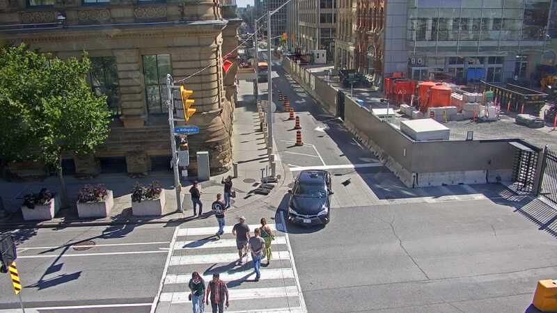 Traffic camera image at 2025-09-14 18:06:40