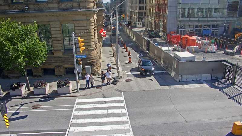Traffic camera image at 2025-09-14 18:36:28