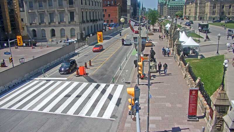Traffic camera image at 2025-06-30 15:38:14