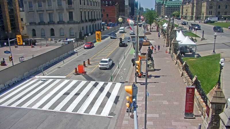 Traffic camera image at 2025-06-30 16:06:26