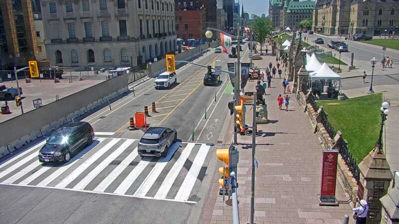 Traffic camera image at 2025-06-30 16:16:33
