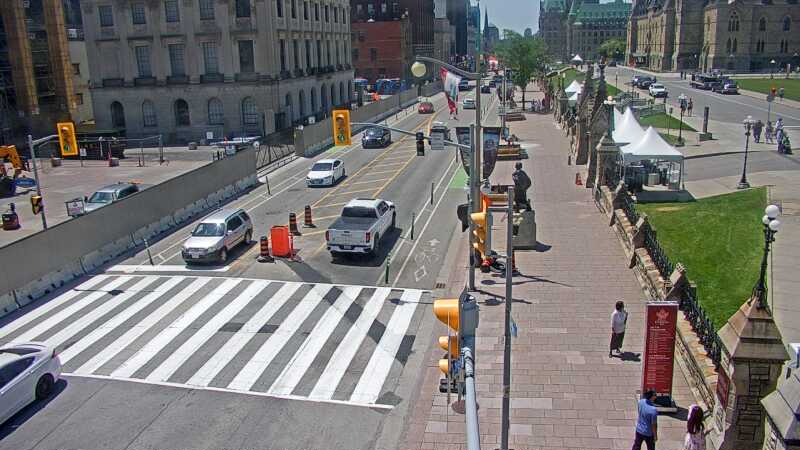Traffic camera image at 2025-06-30 17:06:39