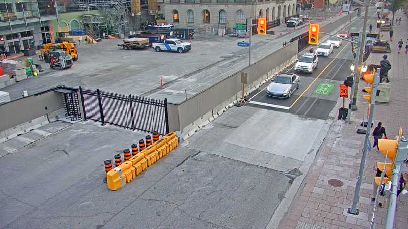Traffic camera image at 2025-07-31 00:11:24