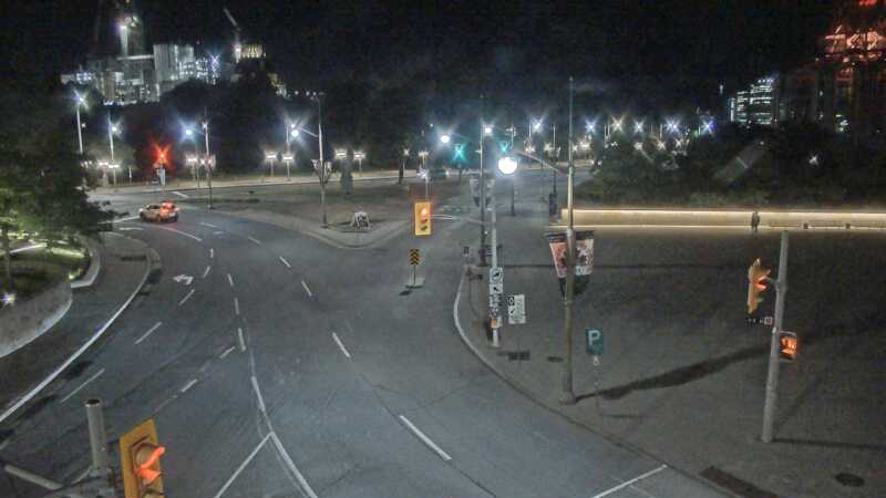 Traffic camera image at 2025-08-25 02:56:32