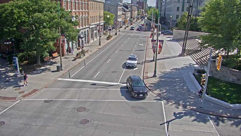 Traffic camera image at 2025-09-14 17:46:41