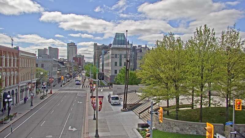 Traffic camera image at 2025-05-20 14:31:29