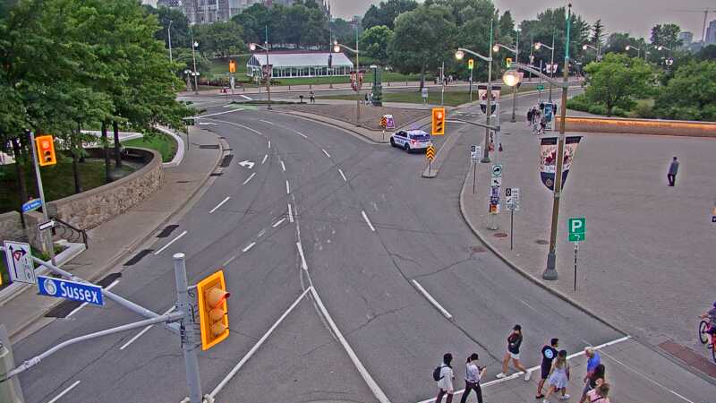Traffic camera image at 2025-07-31 00:11:24