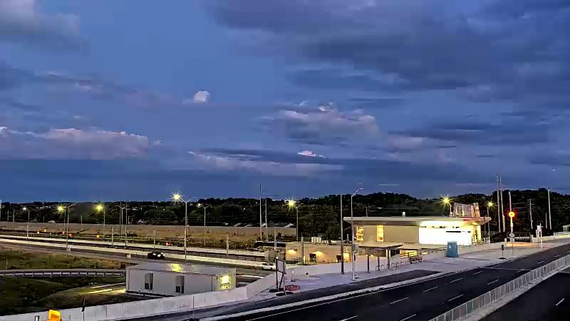 Traffic camera image at 2025-08-25 00:16:26