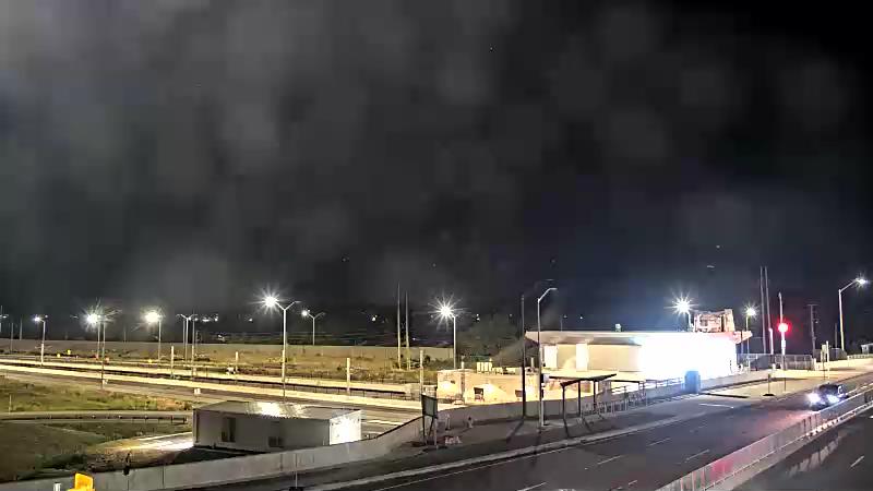 Traffic camera image at 2025-08-25 03:01:21