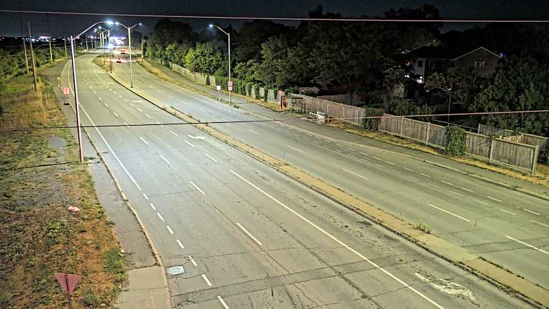 Traffic camera image at 2025-08-25 03:45:14