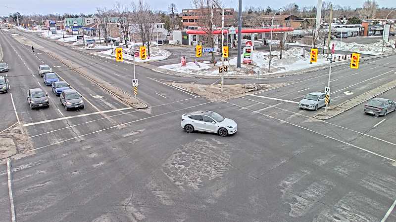 Traffic camera image at 2025-03-09 13:36:47