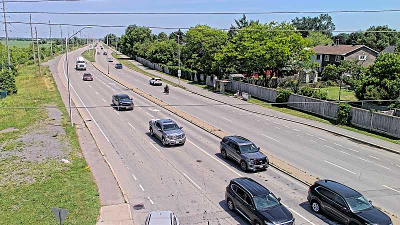 Traffic camera image at 2025-06-30 17:25:24