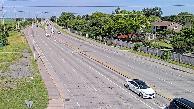 Traffic camera image at 2025-06-30 19:40:21