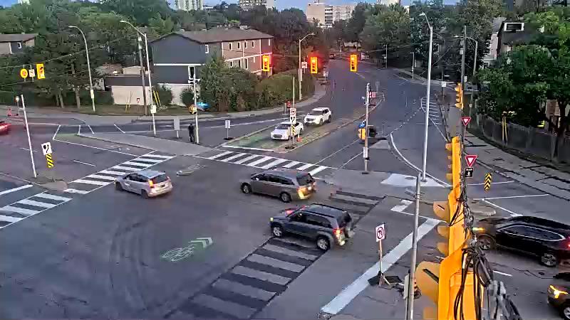 Traffic camera image at 2025-08-25 00:06:30