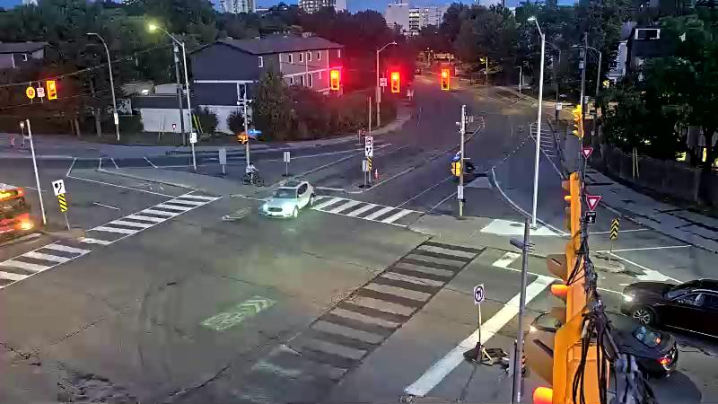 Traffic camera image at 2025-08-25 00:16:26