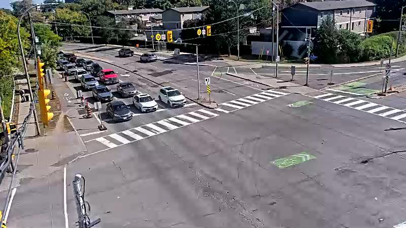 Traffic camera image at 2025-09-14 17:46:41