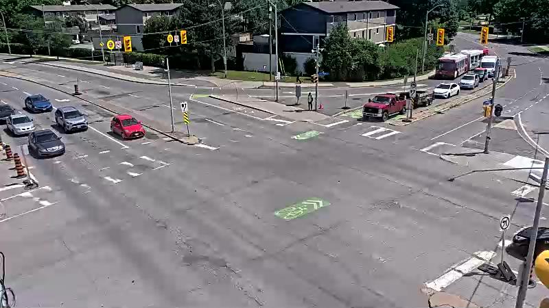 Traffic camera image at 2025-06-30 18:11:29