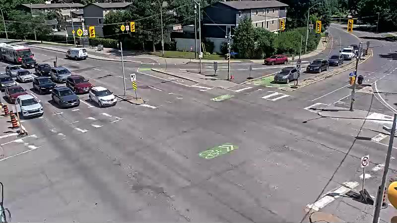 Traffic camera image at 2025-06-30 18:56:32