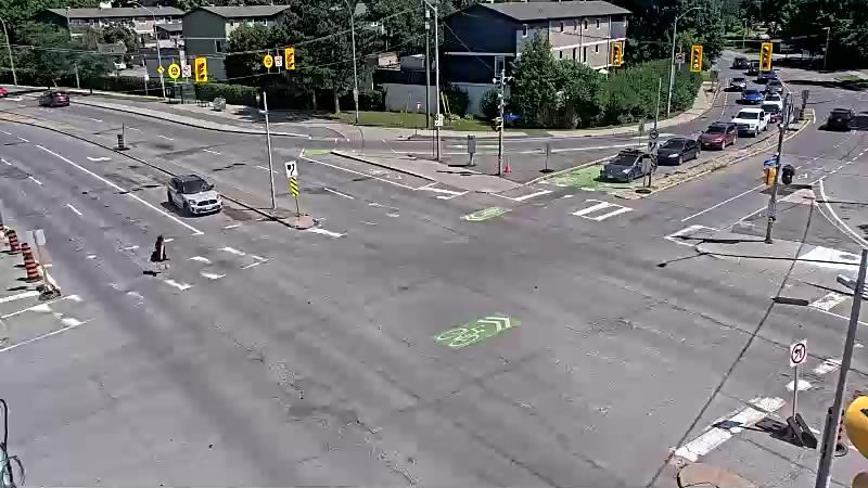 Traffic camera image at 2025-06-30 19:01:28