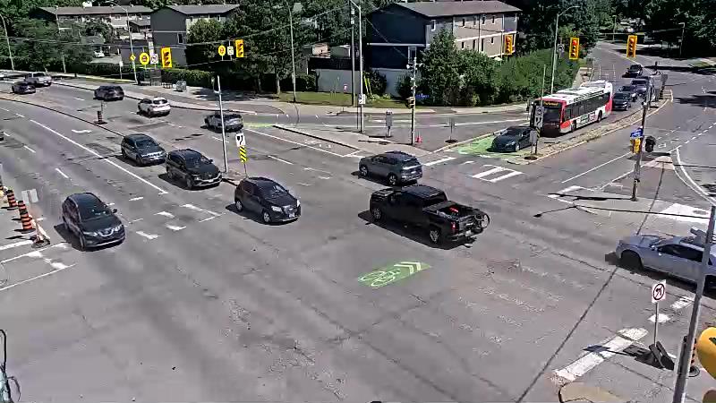 Traffic camera image at 2025-06-30 19:11:52