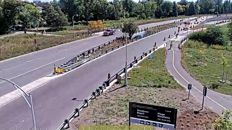 Traffic camera image at 2025-09-14 17:26:23