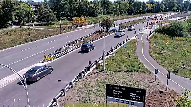 Traffic camera image at 2025-09-14 17:36:32