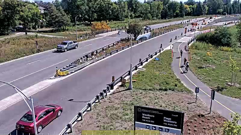 Traffic camera image at 2025-09-14 17:51:40