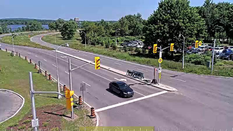 Traffic camera image at 2025-06-30 15:21:25