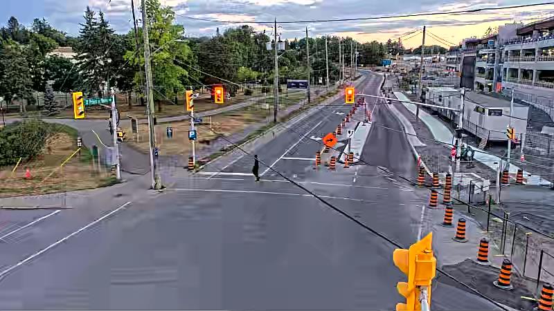 Traffic camera image at 2025-08-25 00:01:24
