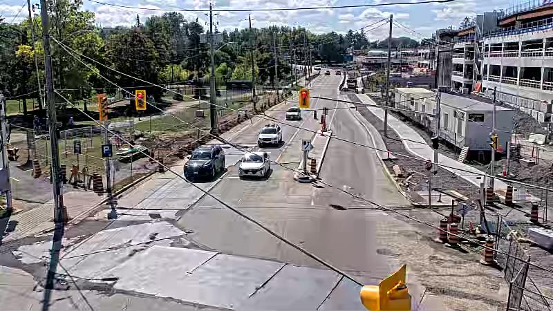 Traffic camera image at 2025-09-14 17:16:32